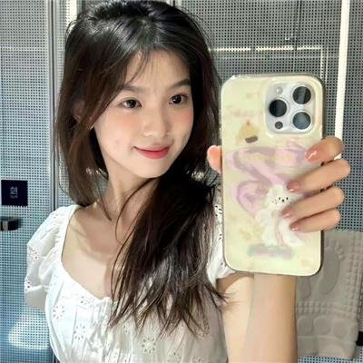 他在窥着你